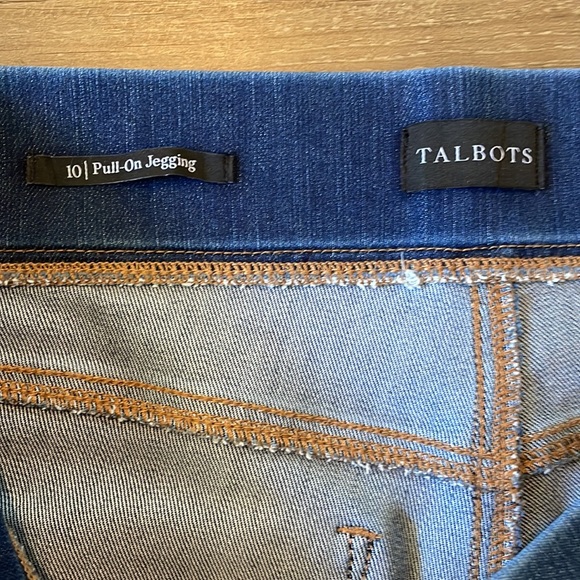 Talbots Denim Pull-On Jegging - Picture 3 of 5